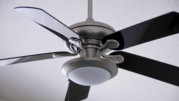 19 simple ways to reduce energy consumption and save money this summer